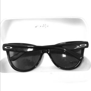 Black Oakley Sunglasses